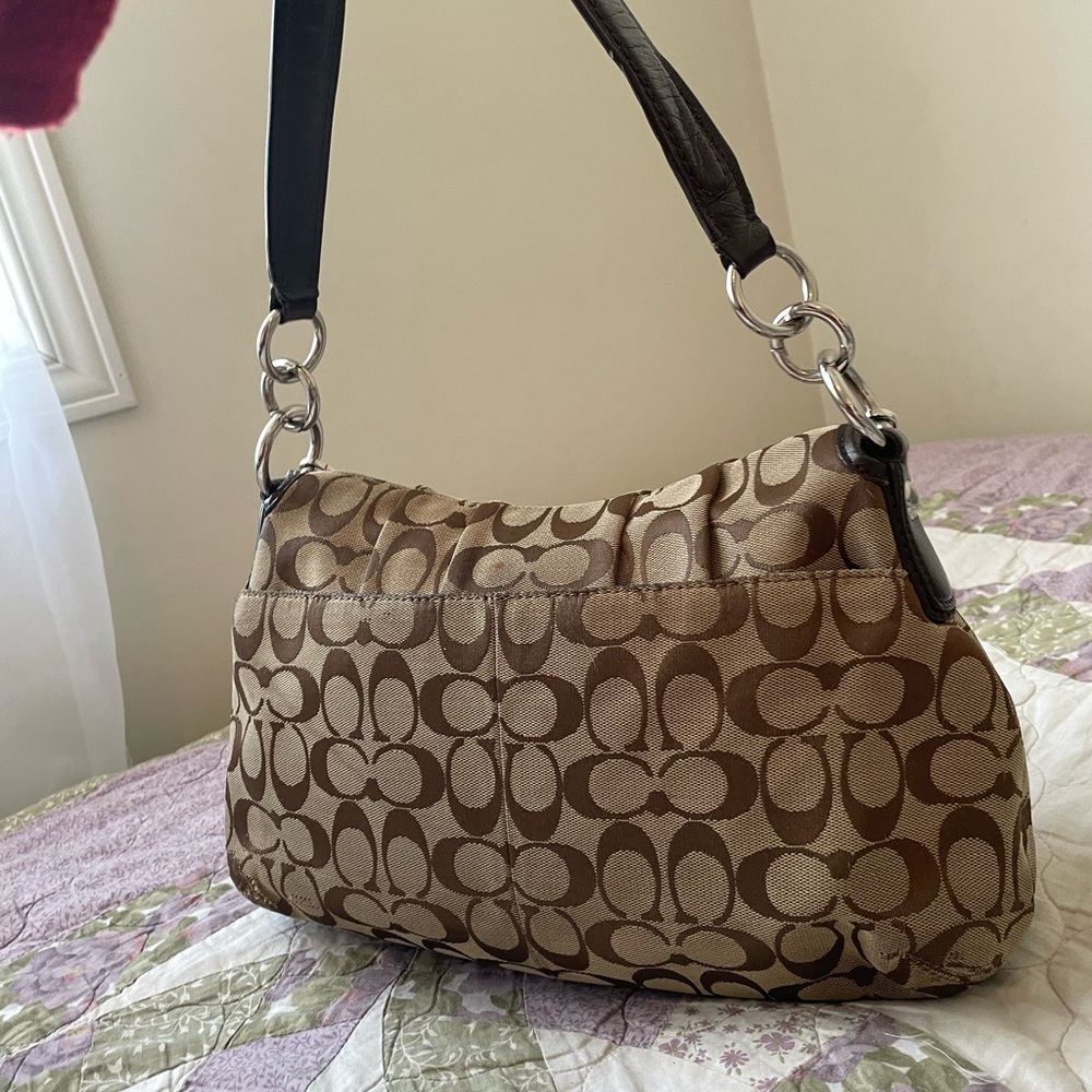 PENDING🤎 - Picture 4 of 6